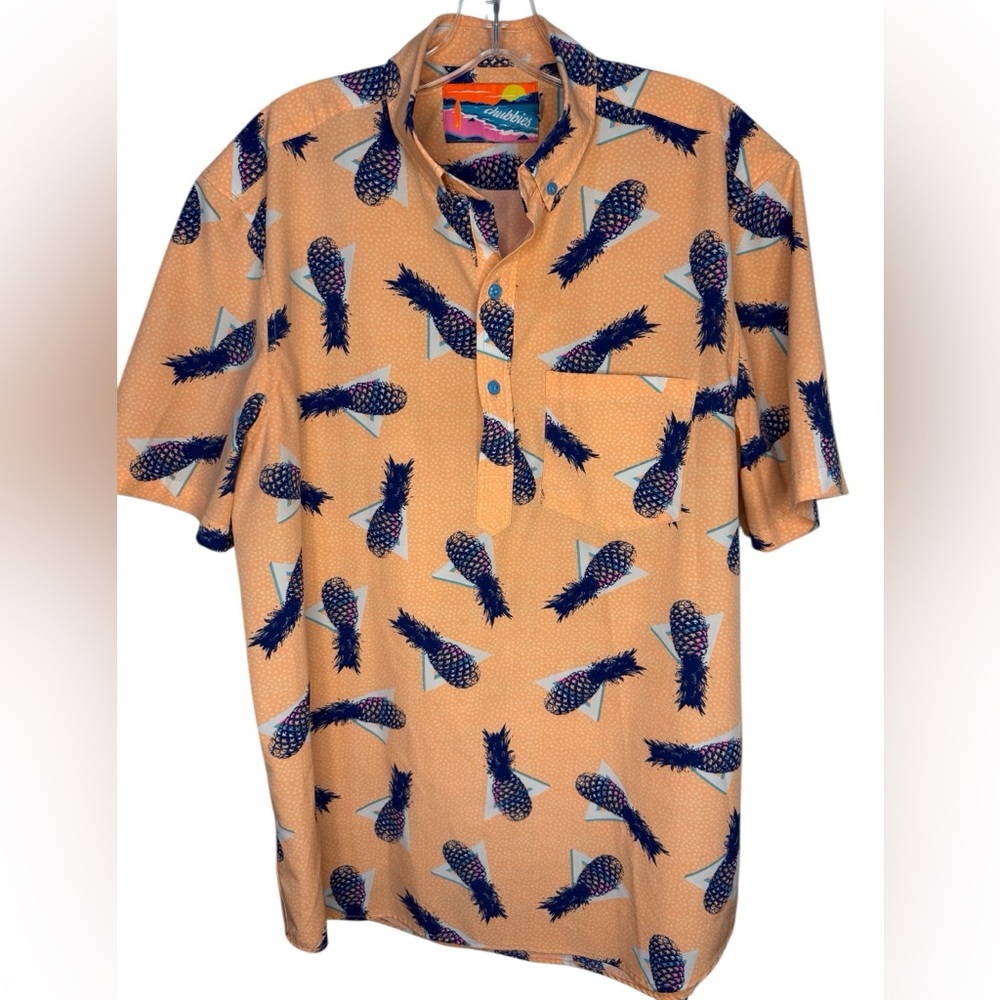 Chubbies Men’s The Weekend Orange Blue Pineapples Geometric Popover Shirt Large